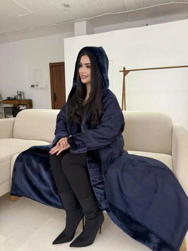 فروة جاكار كحلي