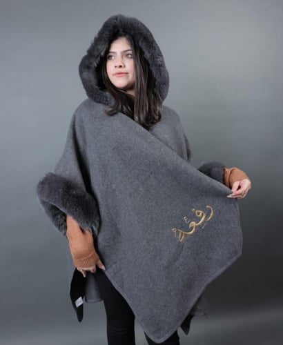 اسكارف شتوي قماش جوخ اطراف فرو أرنب