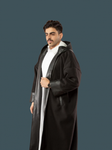 ‬‏فروه قماش جوخ ومن الداخل فرو +جلد على الاطراف