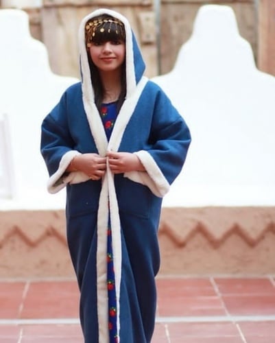 فروه شتوية أنيقة ازرق