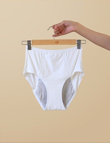 كلوت نسائي لسلس البول