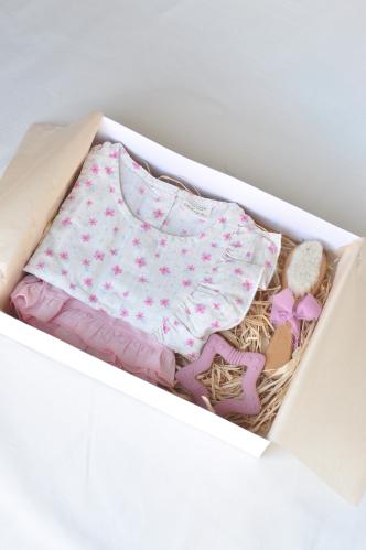 هدية مولودة ( ديفاكتو )