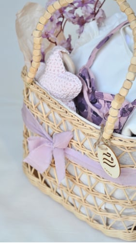 هدية مولودة نكست