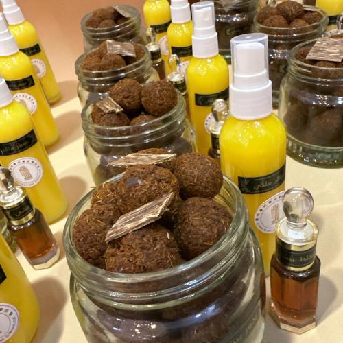 بخور بيشي+ معطر ملكي+ توله مخلط بيشي