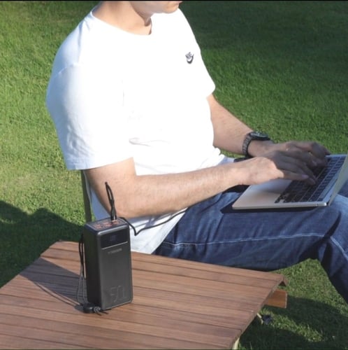 VEGER باور بانك 50000 ملي امبير مع ضوء كشاف