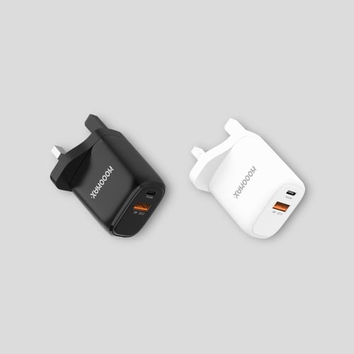 راس شاحن جداري MoogMax بمنفذين بدي وتايب سي