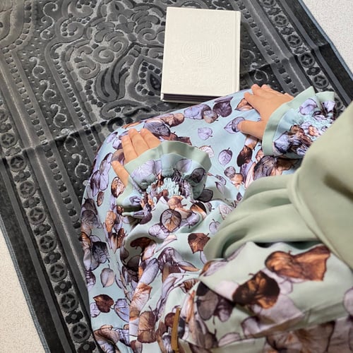 طقم صلاة سحاب مشجر( شرشف صلاة + سجادة)