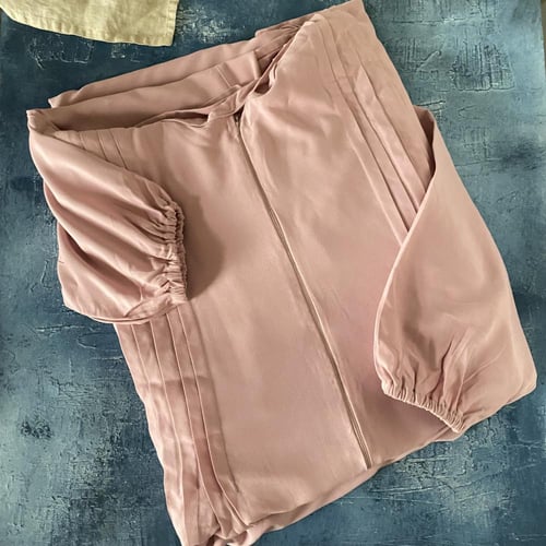 شرشف صلاة سحاب بثنيات على الجانبين من الأمام والخل...