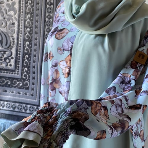 طقم صلاة سحاب مشجر( شرشف صلاة + سجادة)