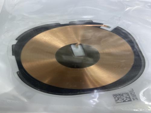 واير ليس ايفون XR