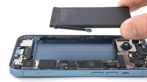 iPhone 16 battery