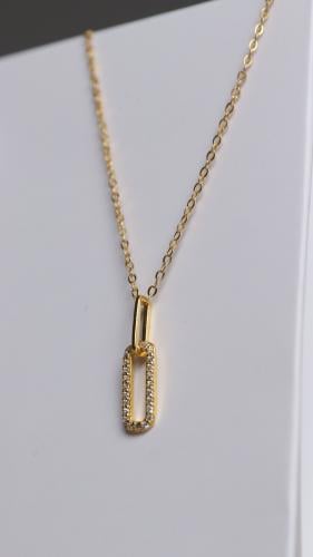 العقد الأنيق