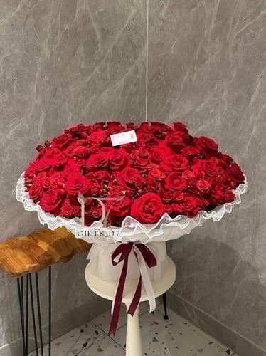 بوكيه أحمر كبير