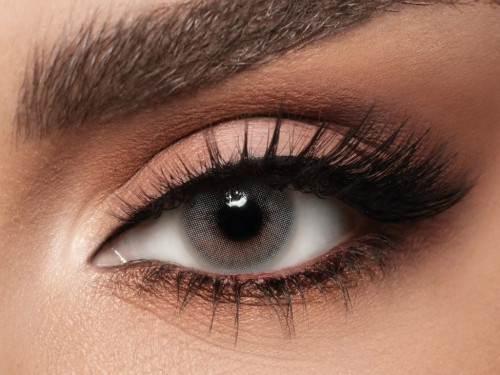 عدسات لاصقه نيفي من ديفا