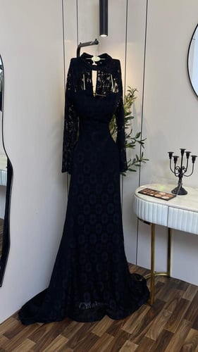 فستان دانتيل اسود فخم