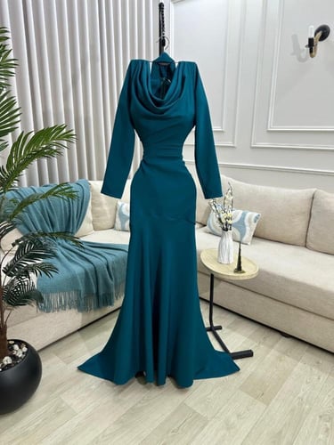 فستان كريب تيفاني