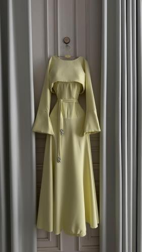 فستان كريب باربي ليموني