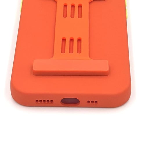 غلاف برتقالي مع مسكة مغناطيسية