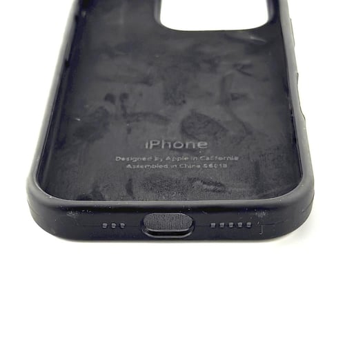 كفر ايفون 15 و 16 اسود