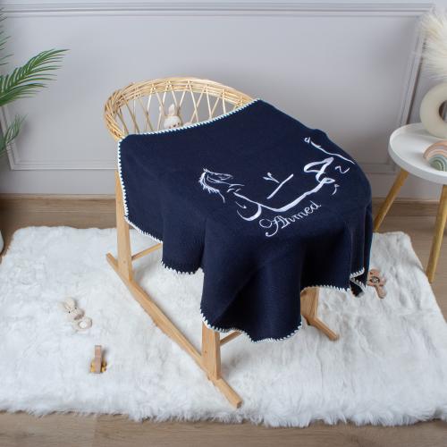 بطانية صوف مطرزة