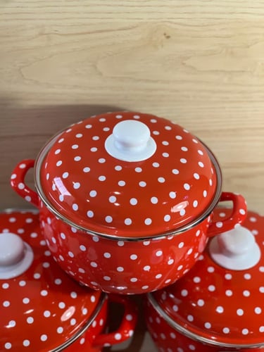 طقم قدور معدنية