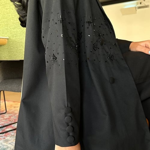 Pl31 عباية بليزر مبطن بتطريز يدوي