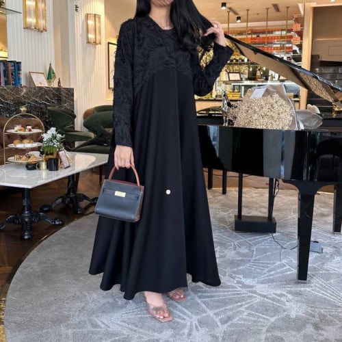 Pl26 عباية بكريب وجاكار هدب