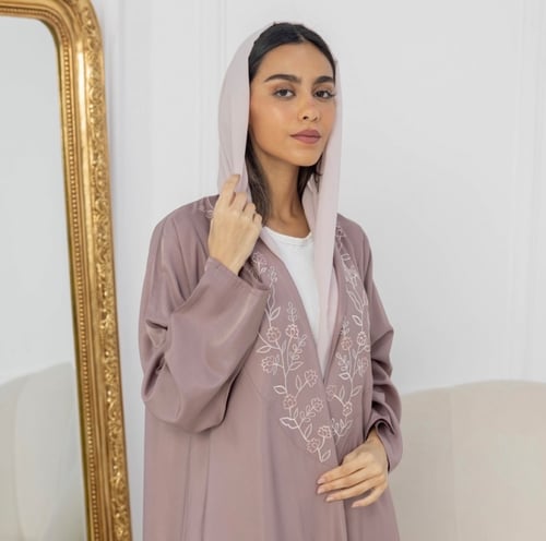 Pl13 عباية كتان مغسول مطرزه بالحرير