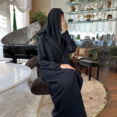 Pl25 عباية رسمية من الكريب بياقه ناعمه