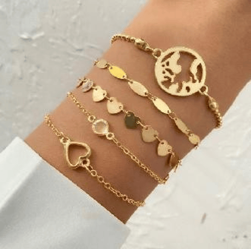 مجموعة أساور نسائية أنيقة من VKME