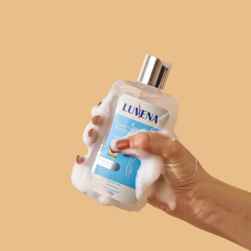 غسول نسائي حمض اللاكتيك للبشرة الحساسة من لوفينا