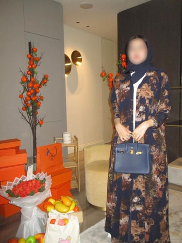 عباية نص كلوش كحلي Featherl909