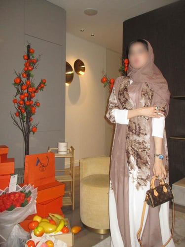 عباية نص كلوش بني 906