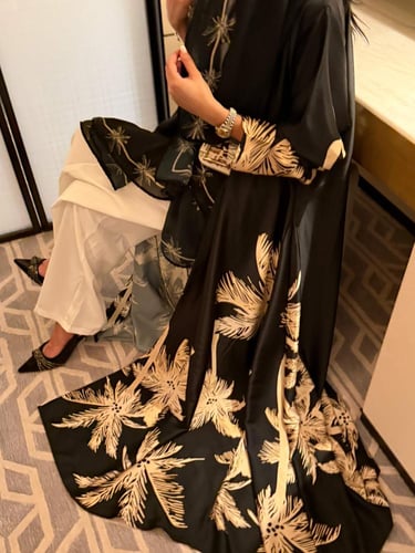 عباية كلوش ستان مطفي 824