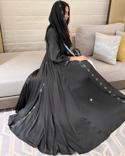 عباية كلوش اسود فخم 823