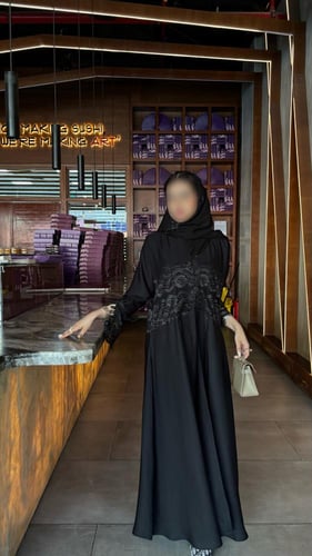 عباية بلاك بيري قصه A تل اسود علي الاكمام B11