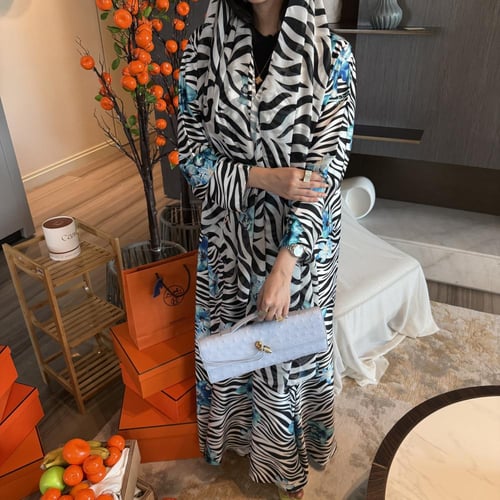 عباية نص كلوش زيبرا 915