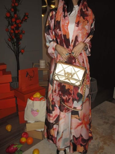 عباية نص كلوش ورد 920