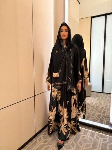 عباية كلوش ستان مطفي 824