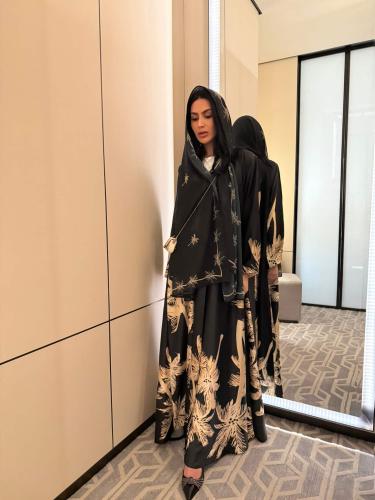 عباية كلوش ستان مطفي 824