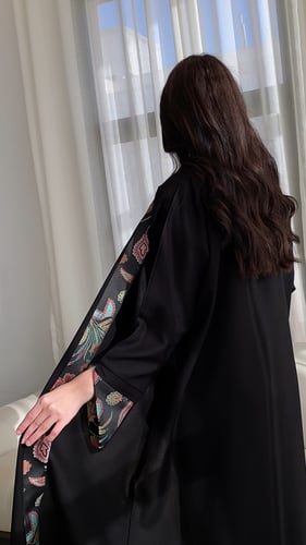 0511 - عباية نقش