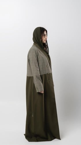 W17|عباية بليزر شوق