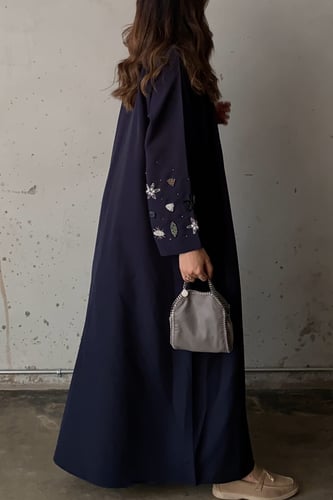 0714 - عباية كحلي