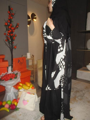 عباية كلوش منقوشة Dotty elegance|902