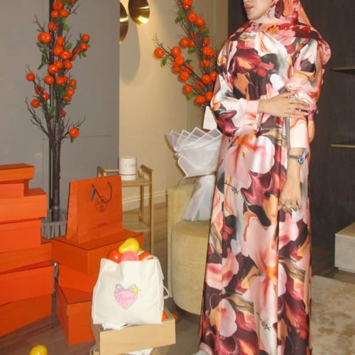 عباية نص كلوش ورد 920