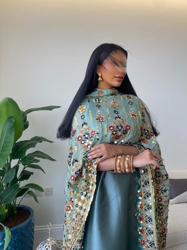 1003 - جلابية ثريا بالتيفاني