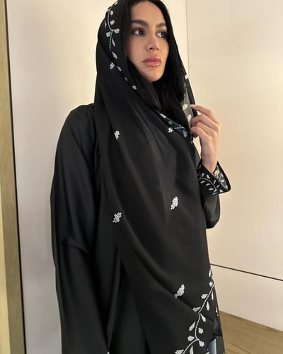 عباية كلوش اسود فخم 823