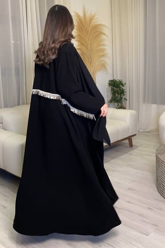 0603 - عباية أهداب فضي