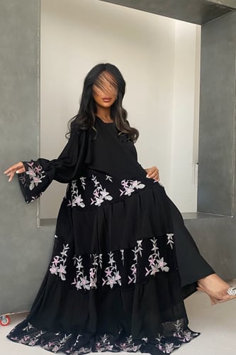 0115 - عباية فلورا مع فستان