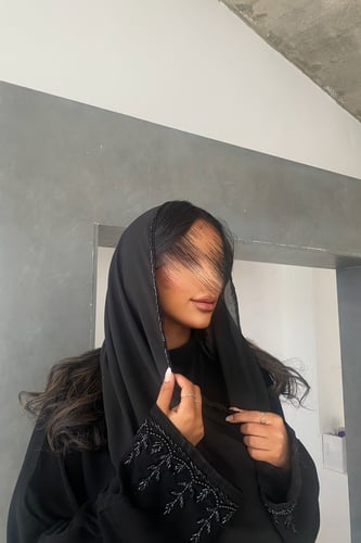 0111 - عباية خزامى صيفي أسود